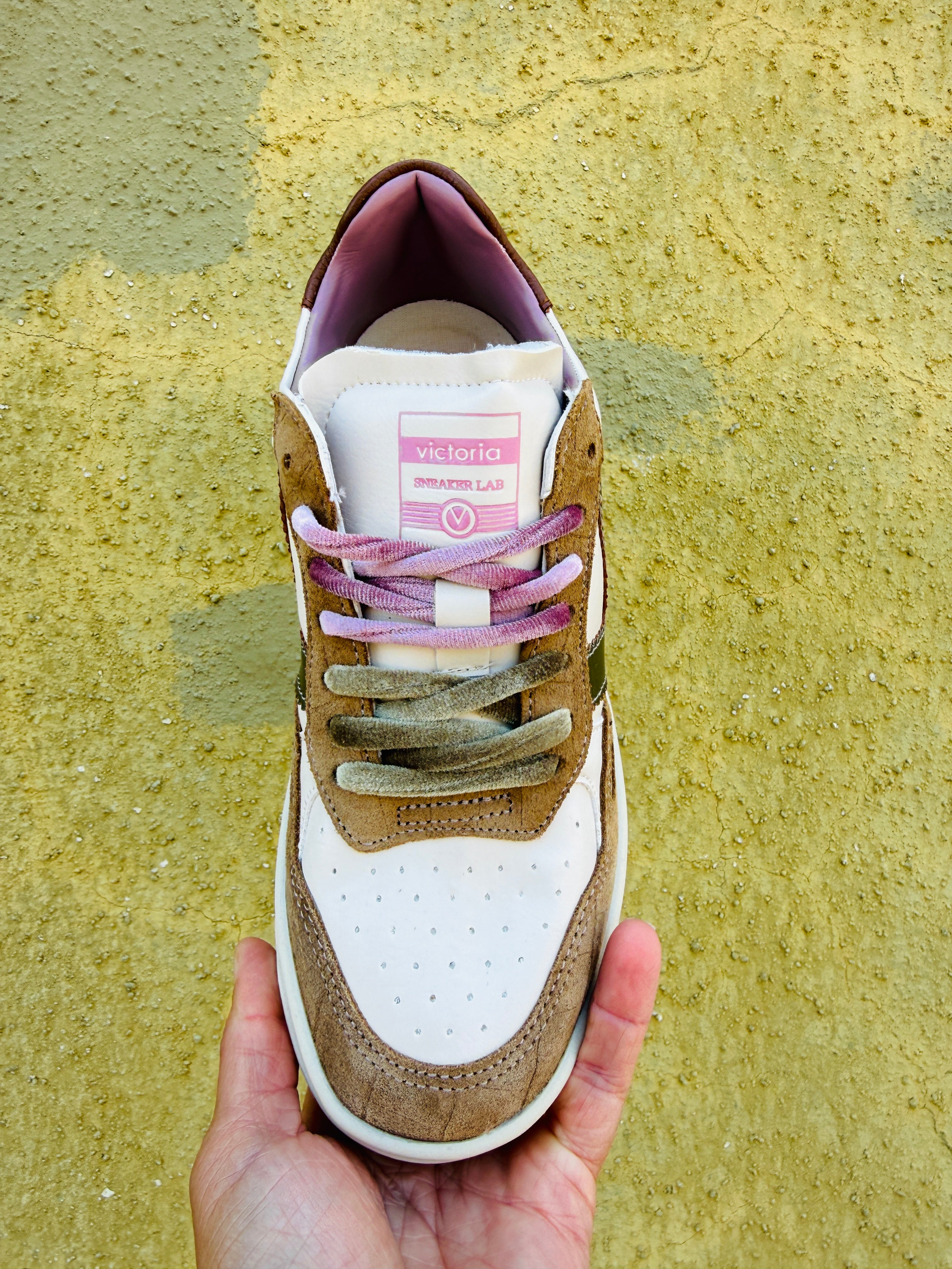 Seul Tennis Shoe