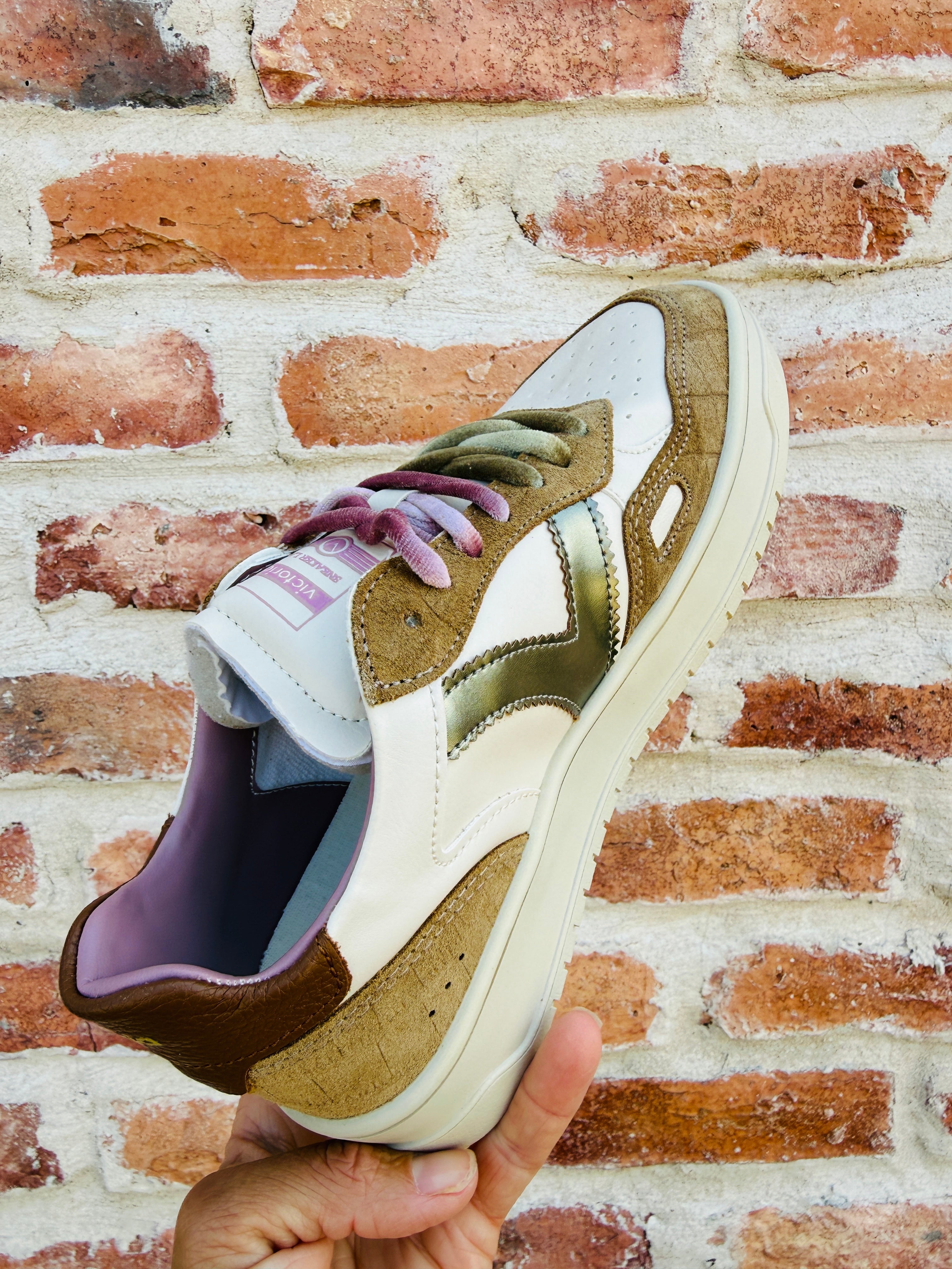 Seul Tennis Shoe