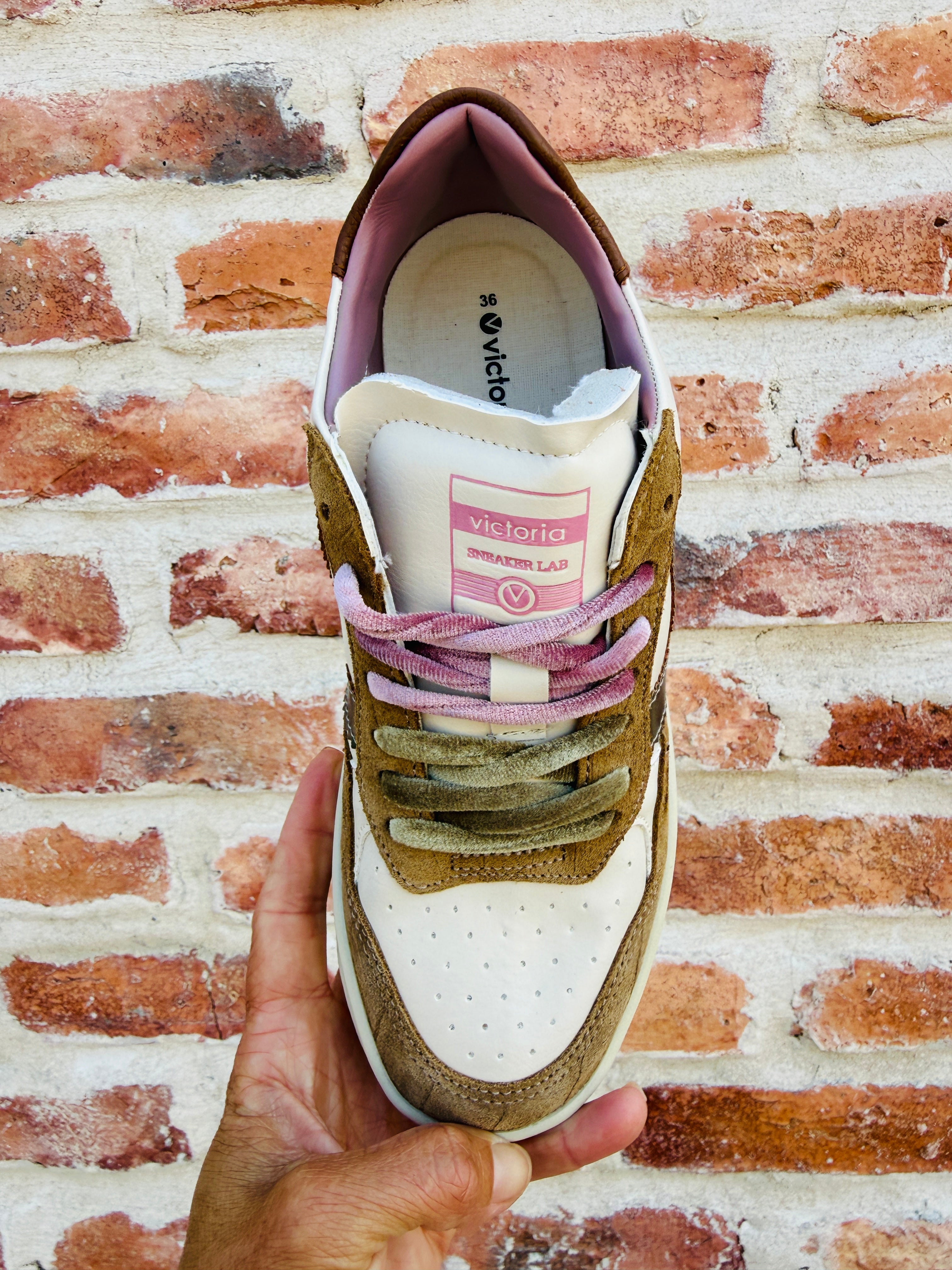 Seul Tennis Shoe