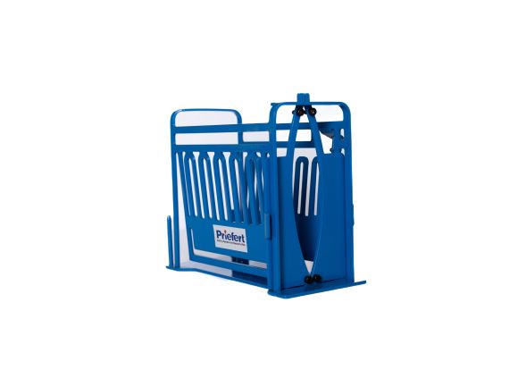 Priefert Cattle Squeeze Chute