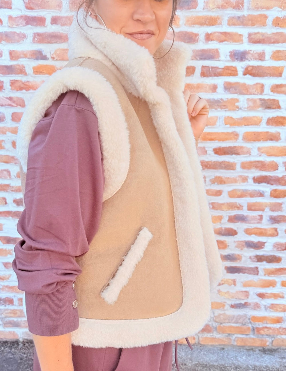Sleeveless Vest