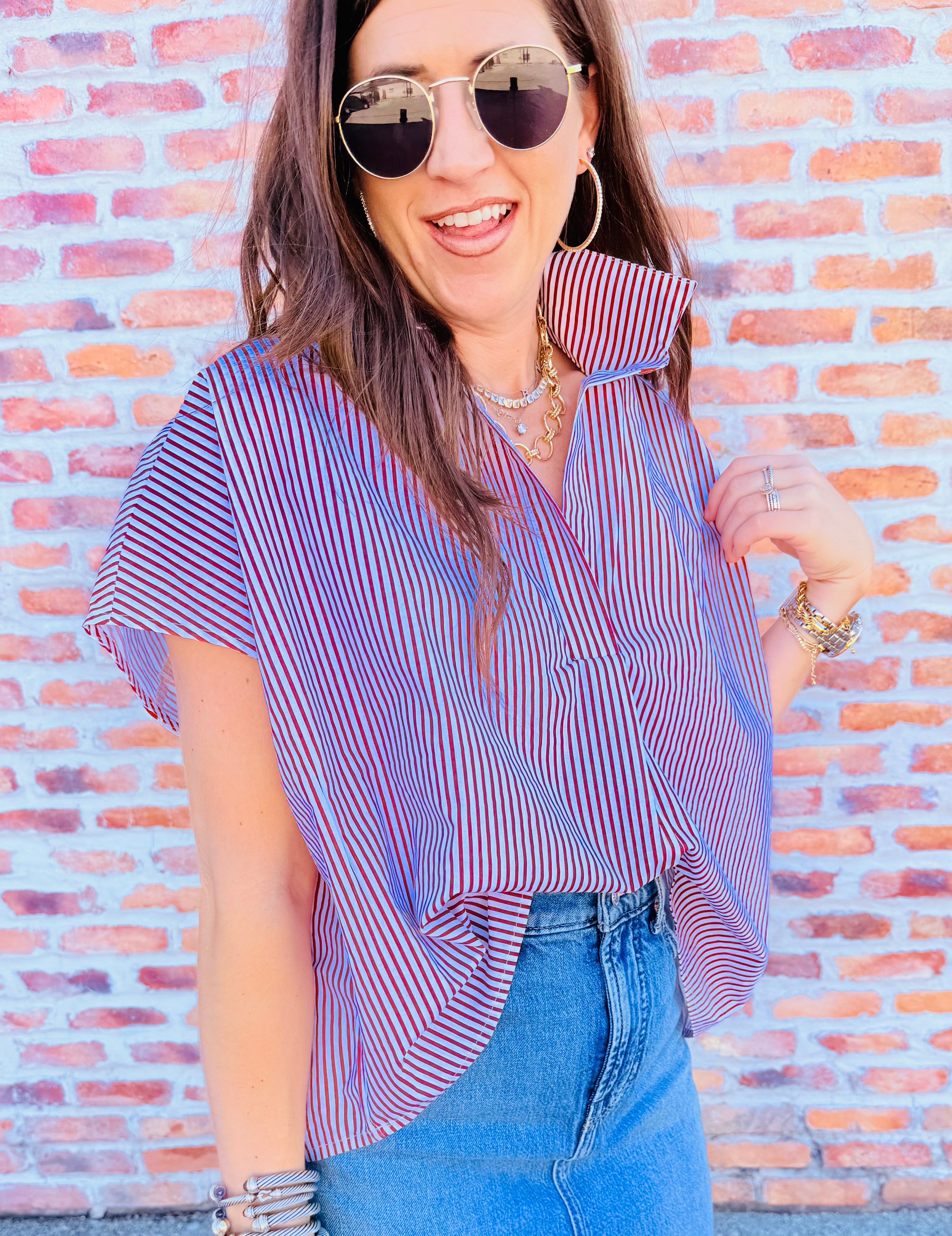 Stripe Signature Vneck Collar