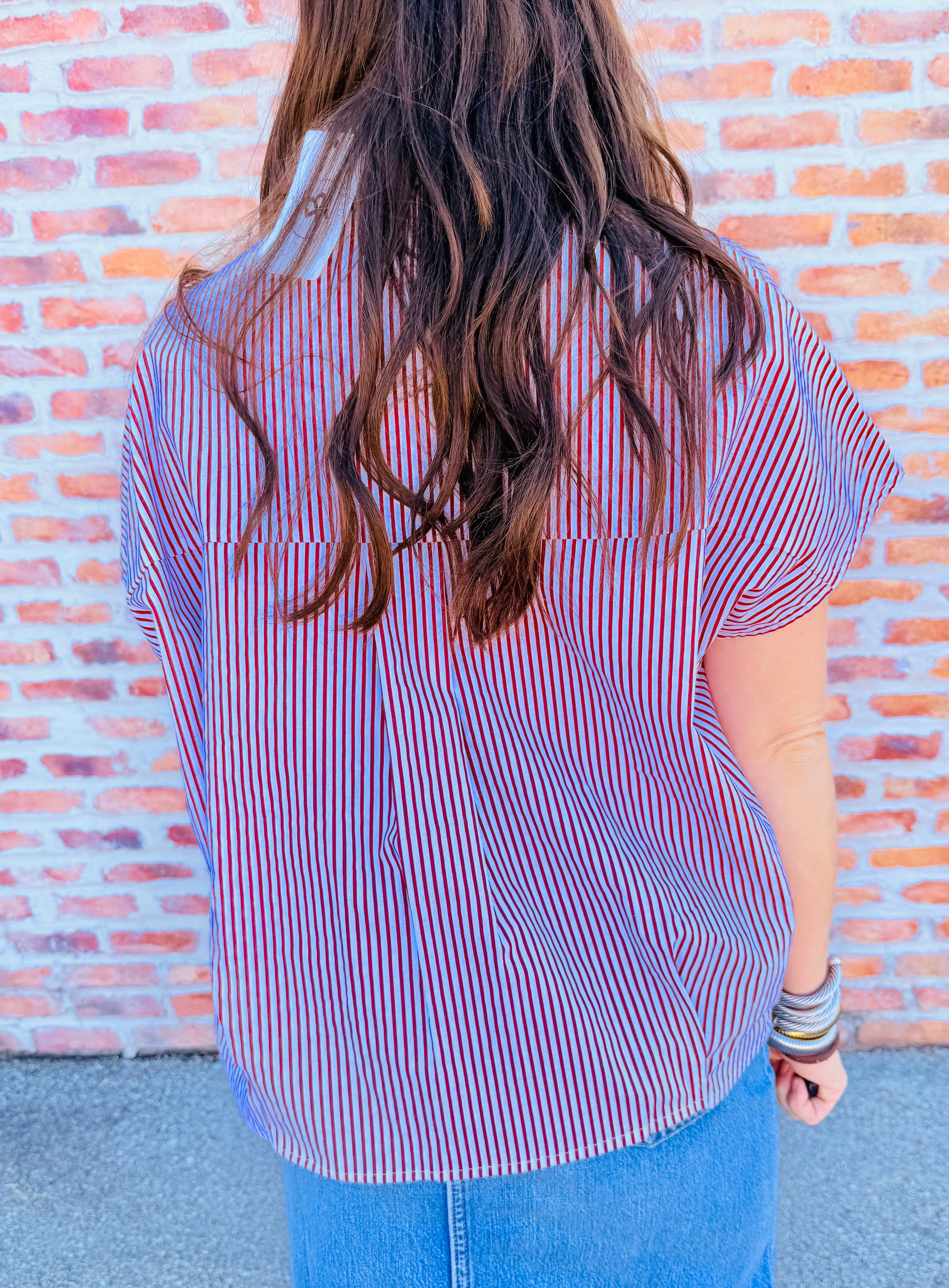 Stripe Signature Vneck Collar