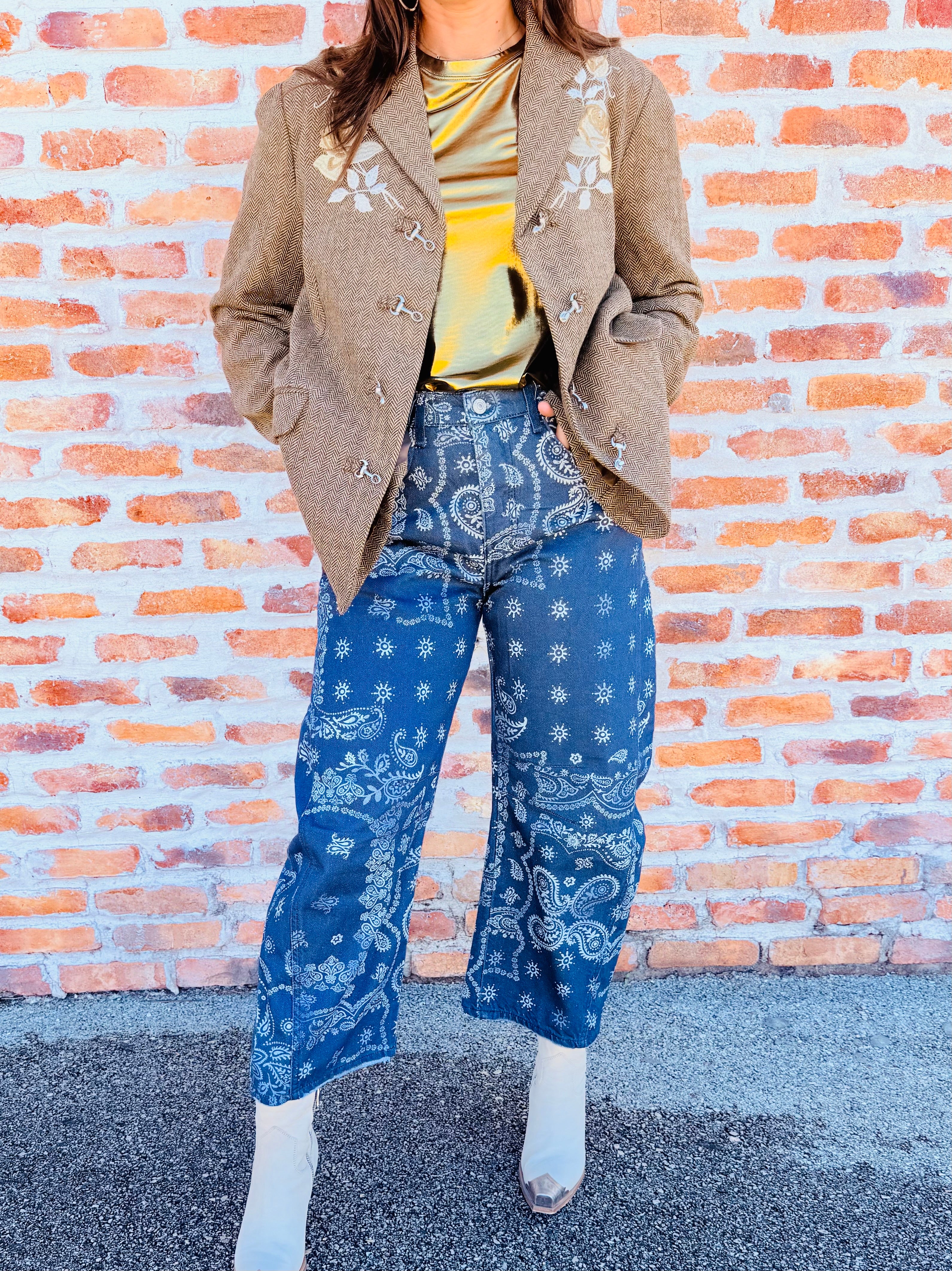 Good Luck Printed Barrel Jean