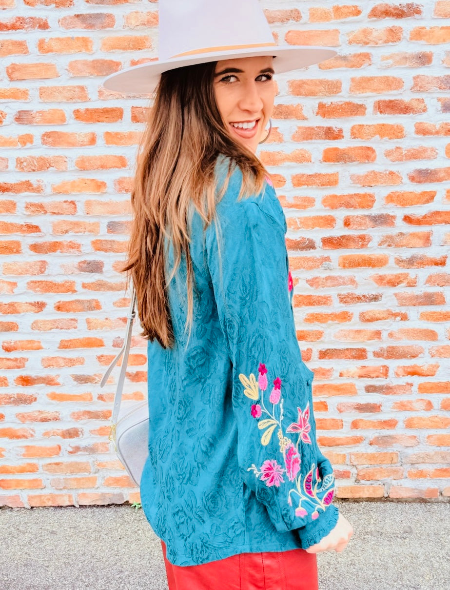 Penellope Ruffle Collar Blouse