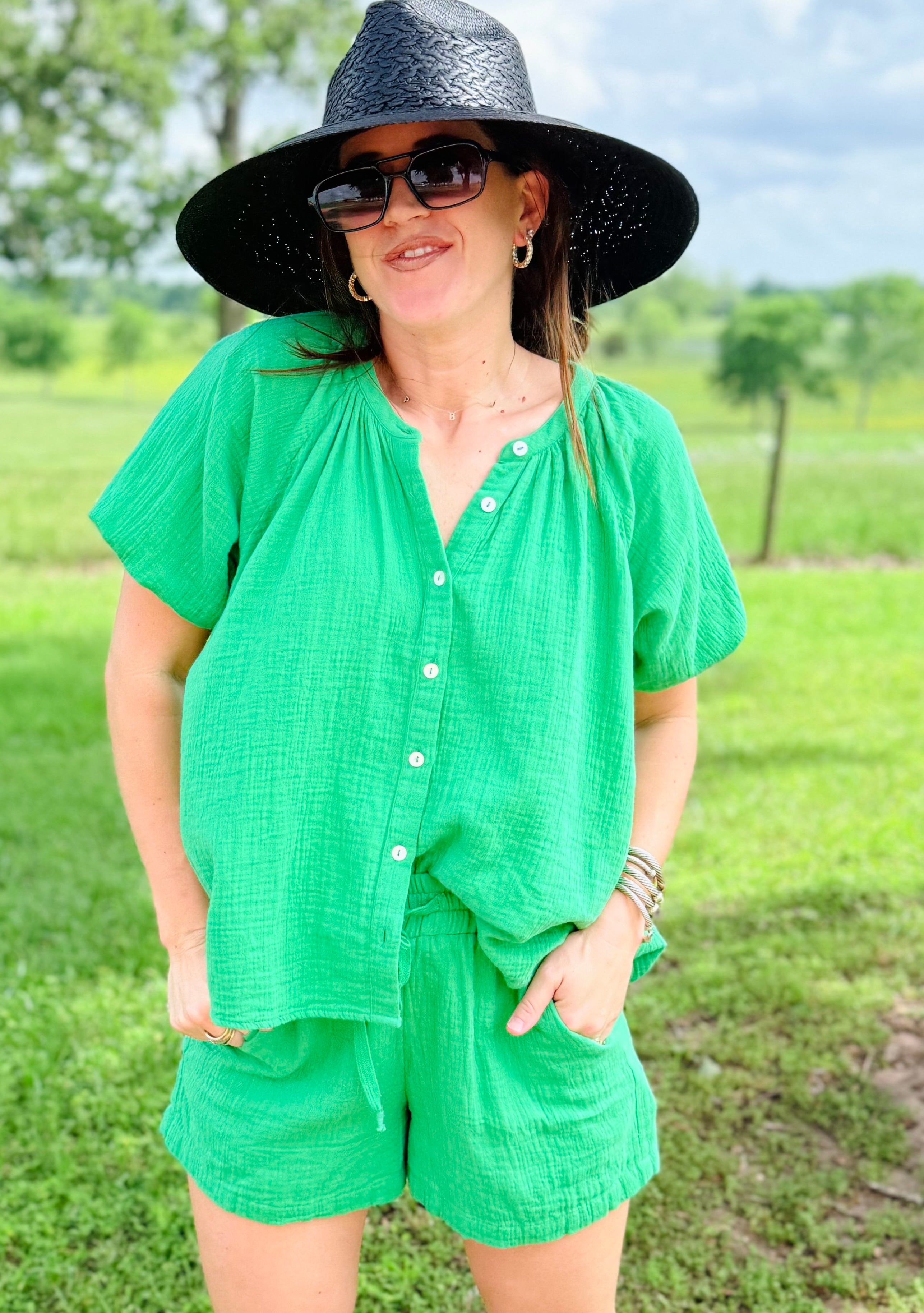 Shortsleeve Button-Up Top