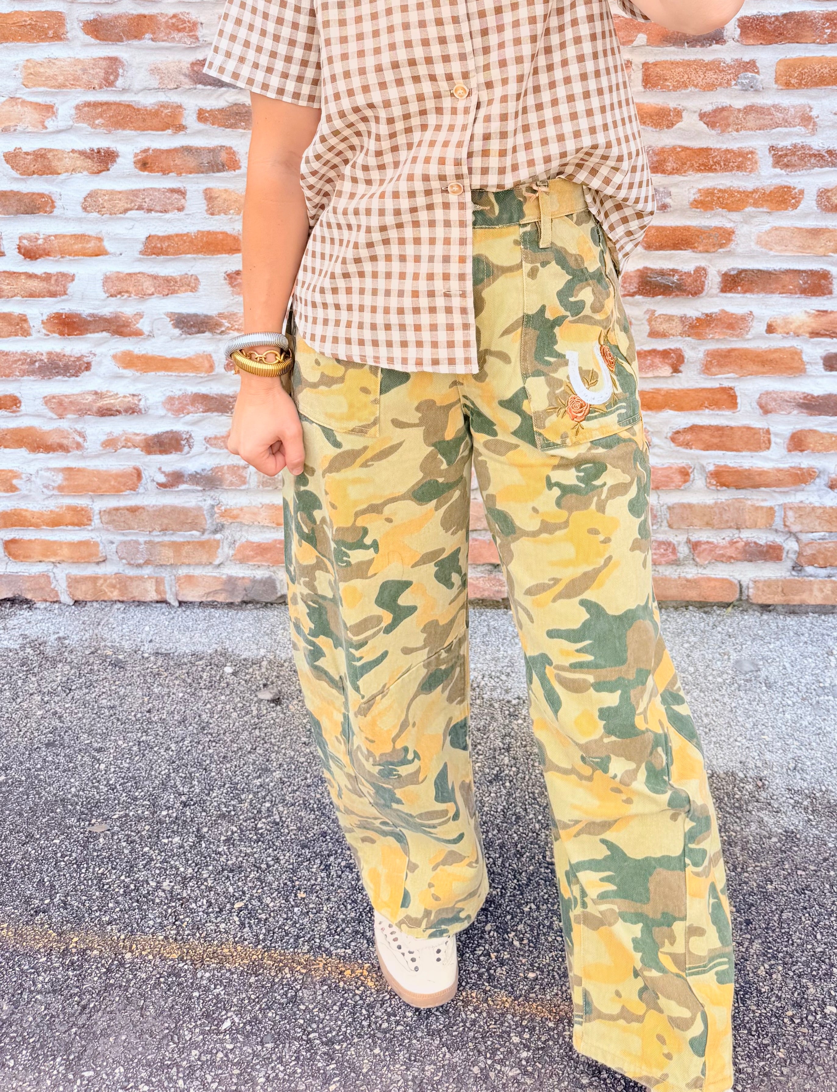Wild Rose Camo Jeans