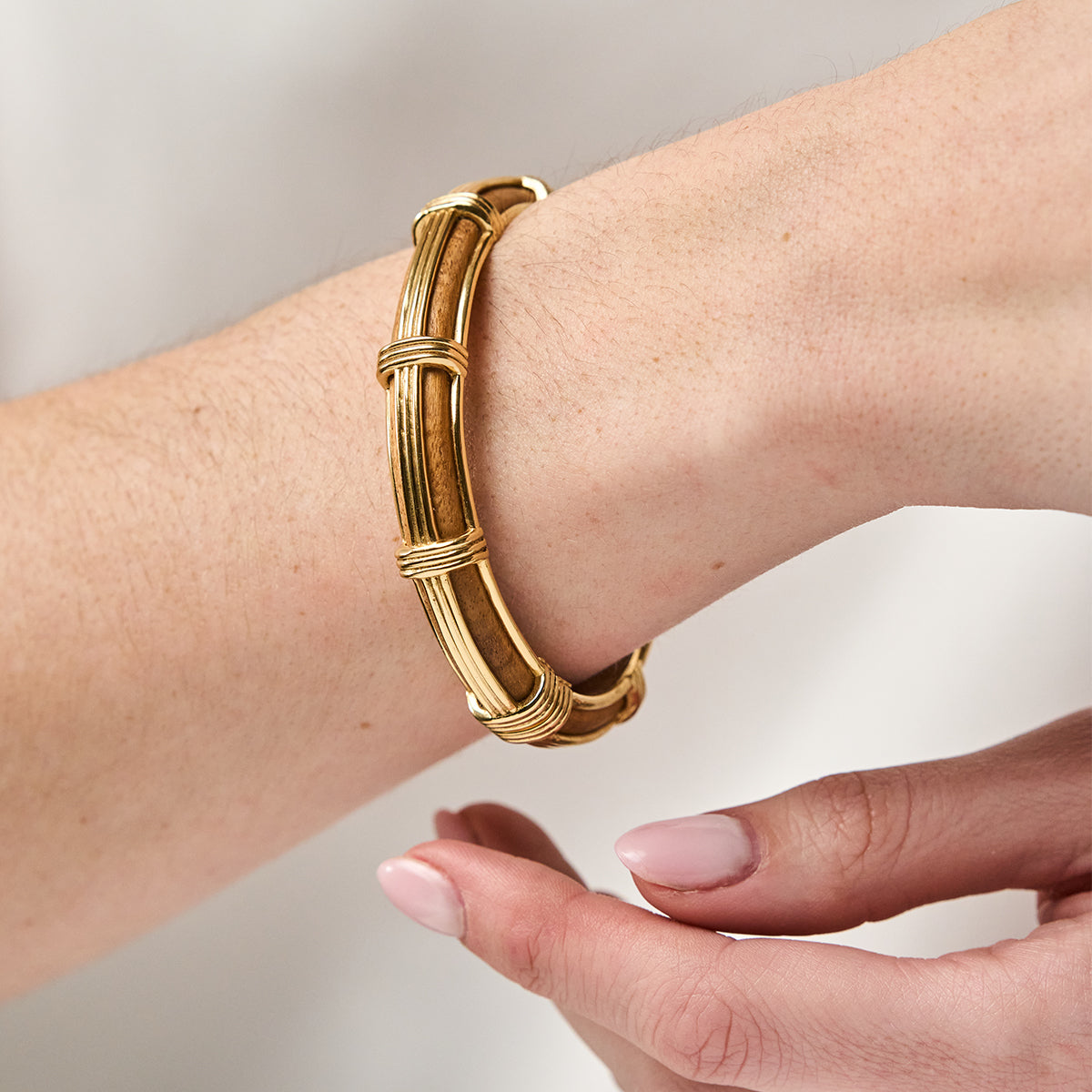 Gaia Petite Hinged Bangle