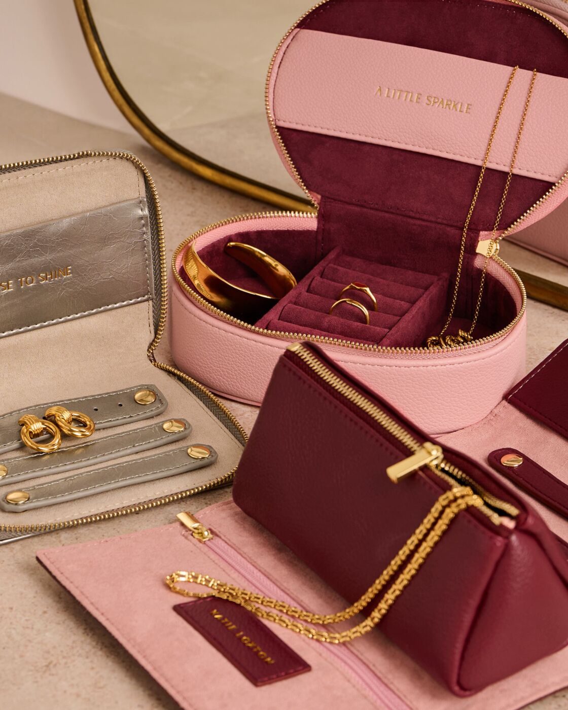 Oval Sparkle Jewelry Box