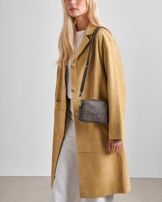 Avery Raffia Small Crossbody