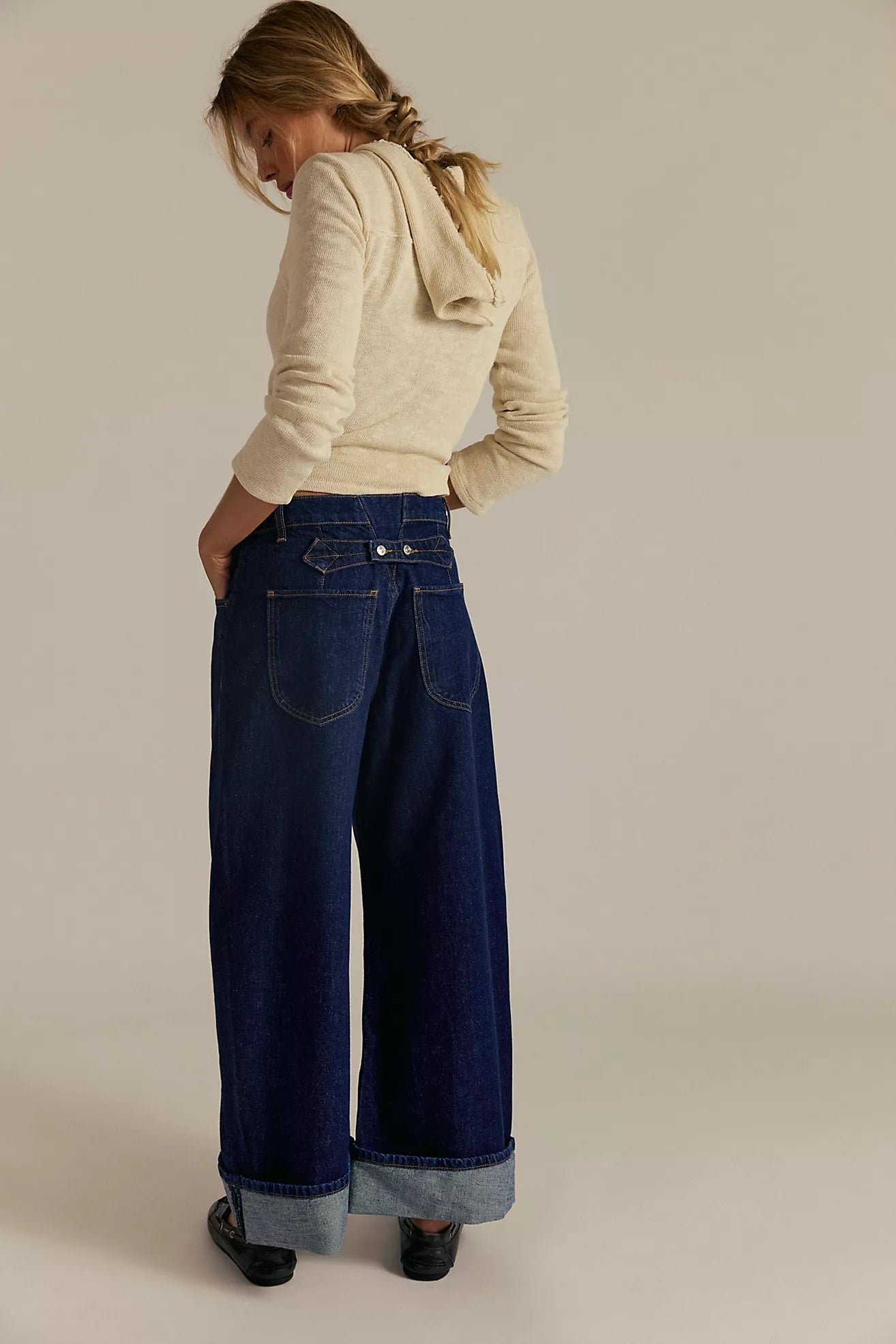 Alia Wide Leg Jean